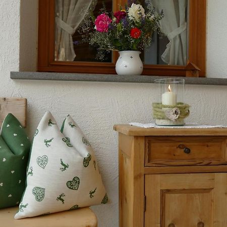 Gasthof Weisses Kreuz Naturns Exterior foto