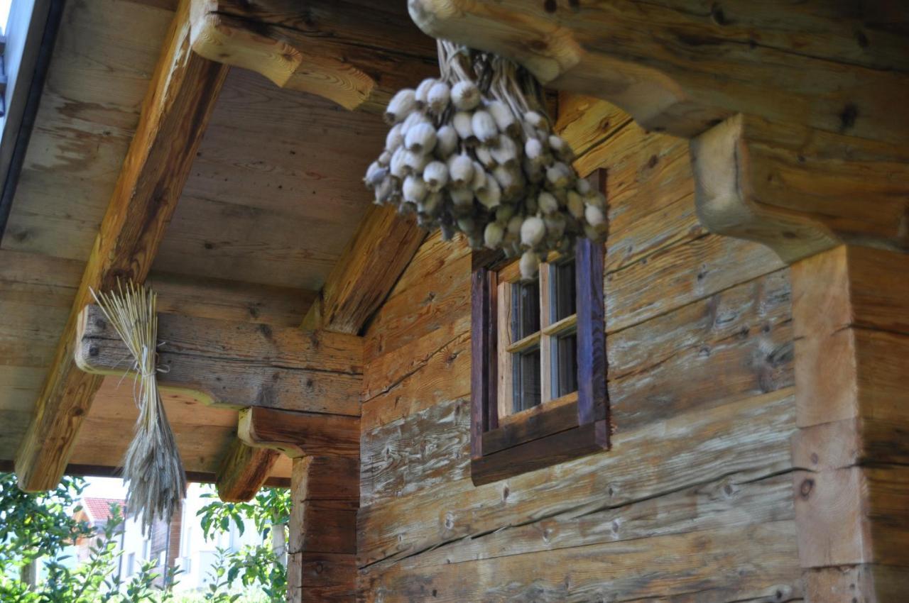Gasthof Weisses Kreuz Naturns Exterior foto